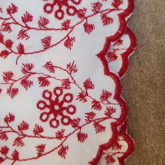 Francesca's Collections Jun & Ivy Red/White Embroidered Skirt Women's Size S - Picture 2 of 4